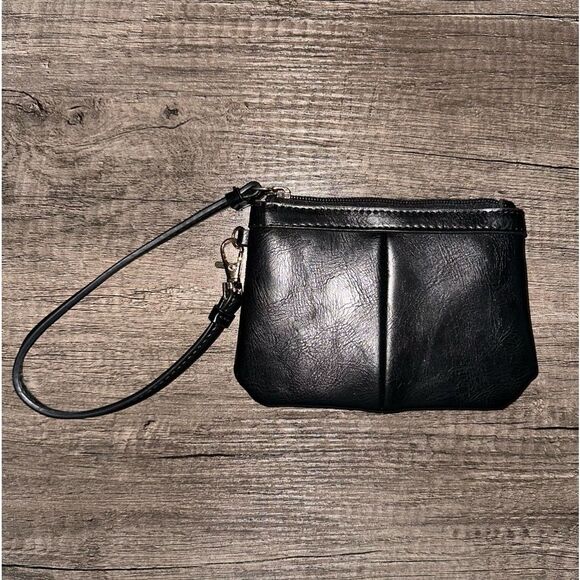 Black Rivet Handbags - Black Rivet‎ Wristlet